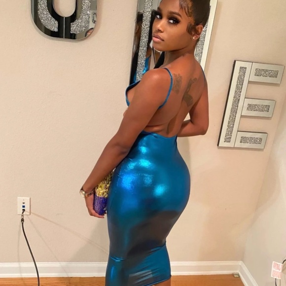 **NWT** BLUE BODYCON DRESS - Picture 2 of 2